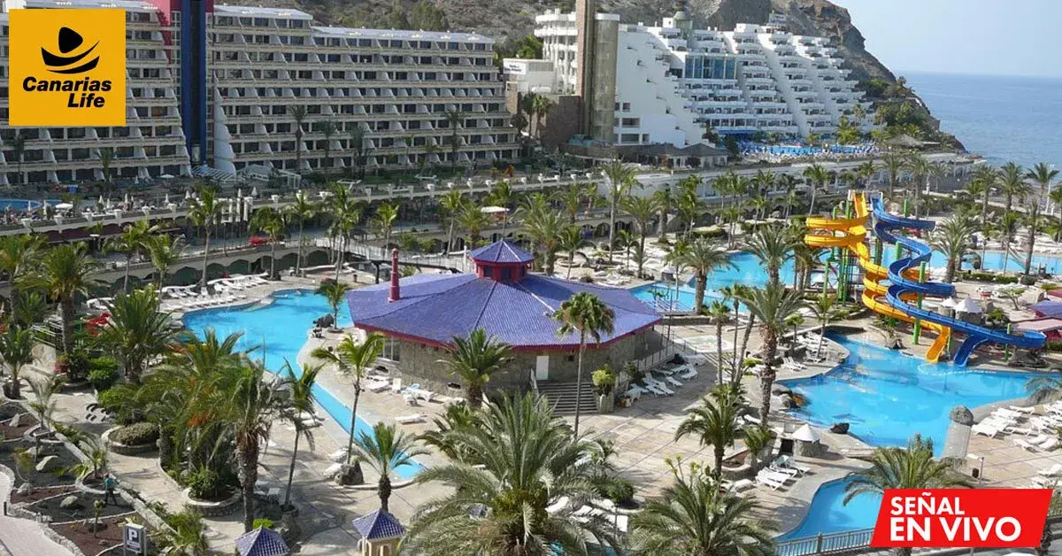 Vistas en vivo del parque acuático y hoteles en Canarias desde webcams CanariasLife.