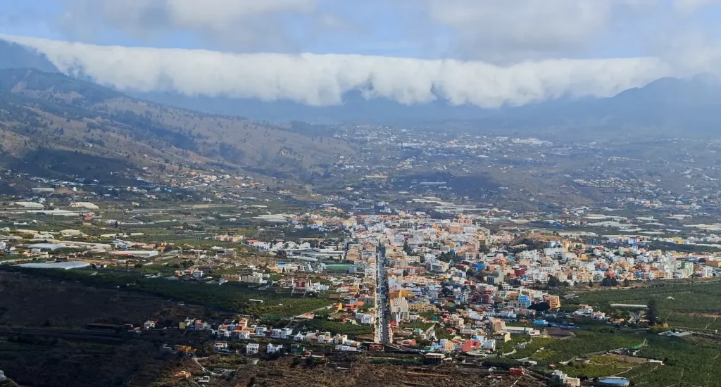 Panorámica del valle de Aridane con plataneras, pueblos y el Atlántico al fondo, Los Llanos de Aridane, La Palma