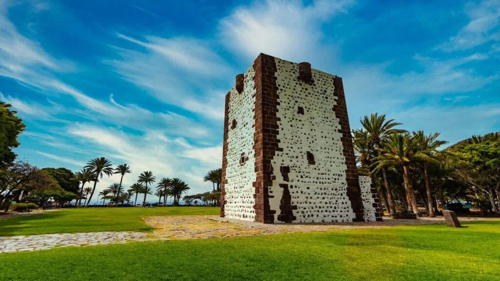 San Sebastián de La Gomera casco histórico con la Torre del Conde