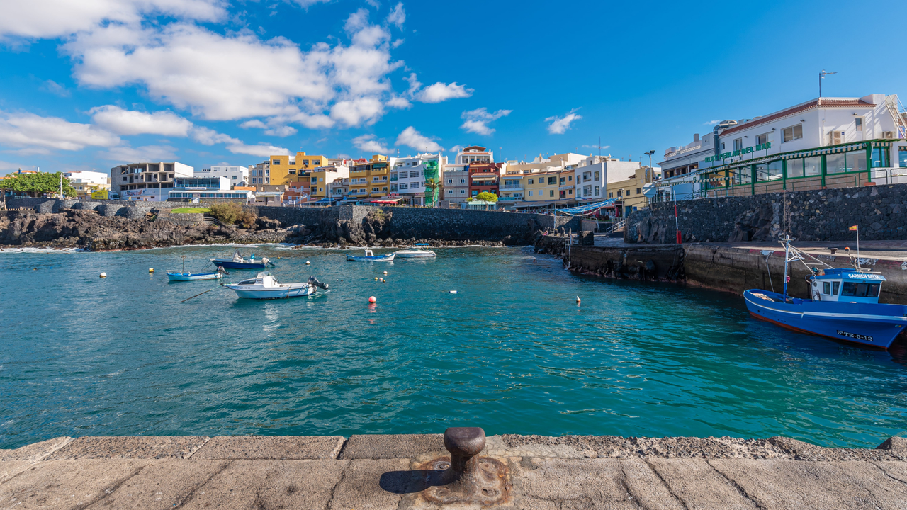 Los Abrigos con el puerto pesquero Los Abrigos, pueblo pesquero en San Miguel de Abona, Tenerife
