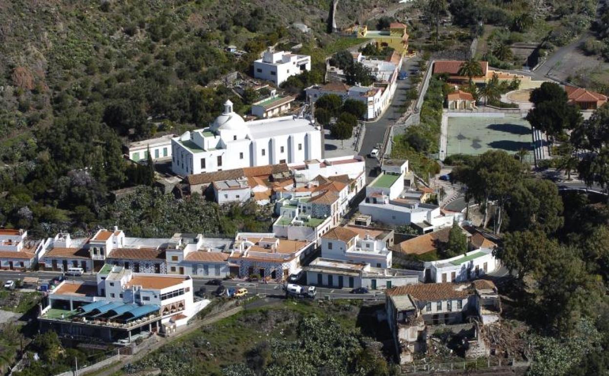 Pueblo de Temisas en Santa Lucía de Tirajana, Gran Canaria, con olivos centenarios