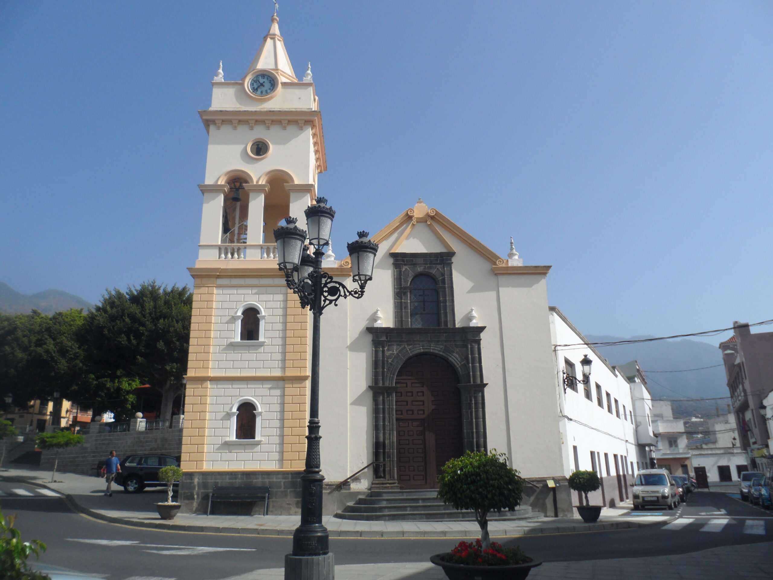  Arafo Tenerife, Iglesia de San Juan Degollado en el casco histórico