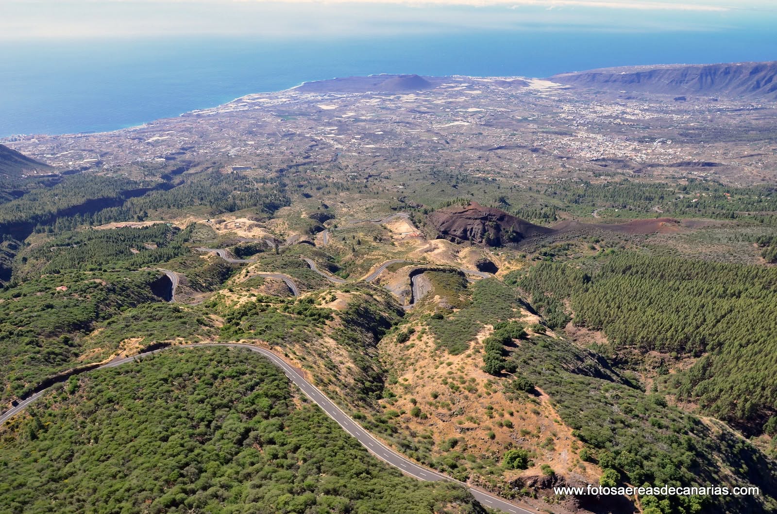 Arafo Tenerife, vista del municipio y el Valle de Güímar desde las medianías