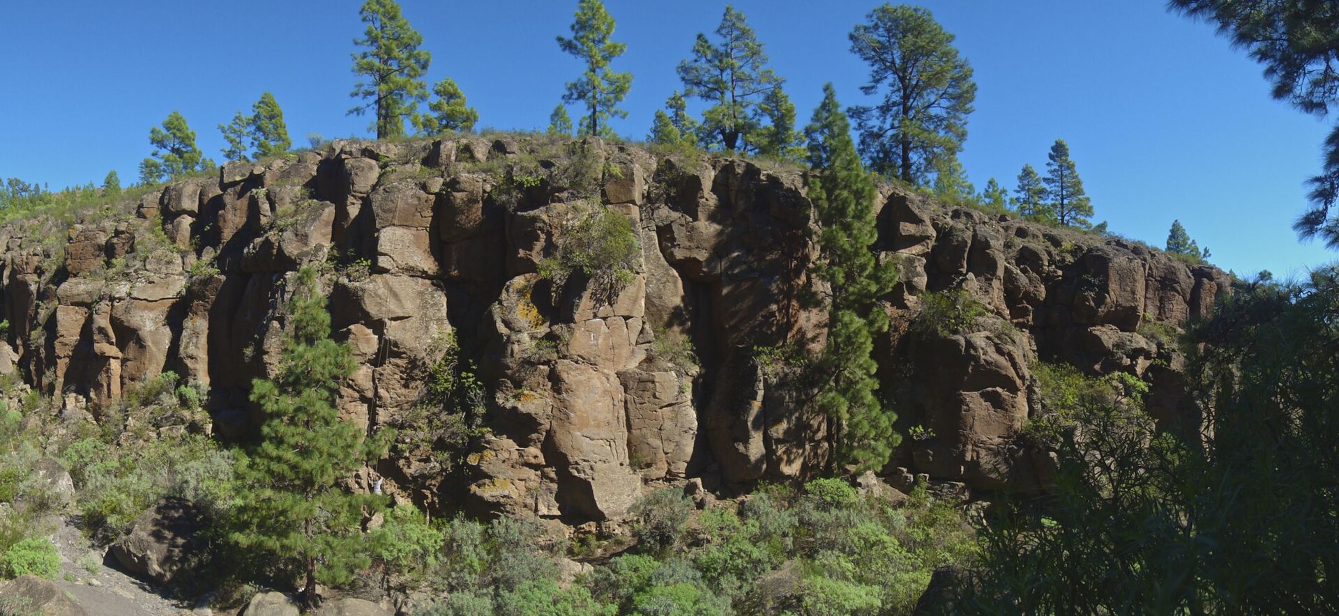 Arico Tenerife, barrancos volcánicos zona de escalada deportiva