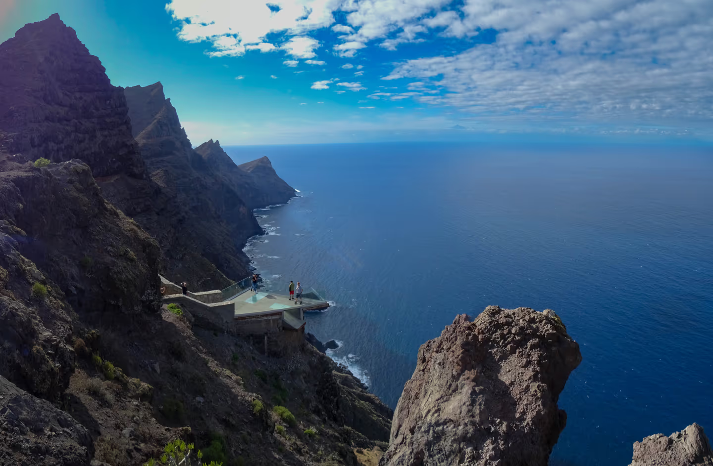 La Aldea de San Nicolás Gran Canaria, vista desde el Mirador del Balcón sobre los acantilados del oeste