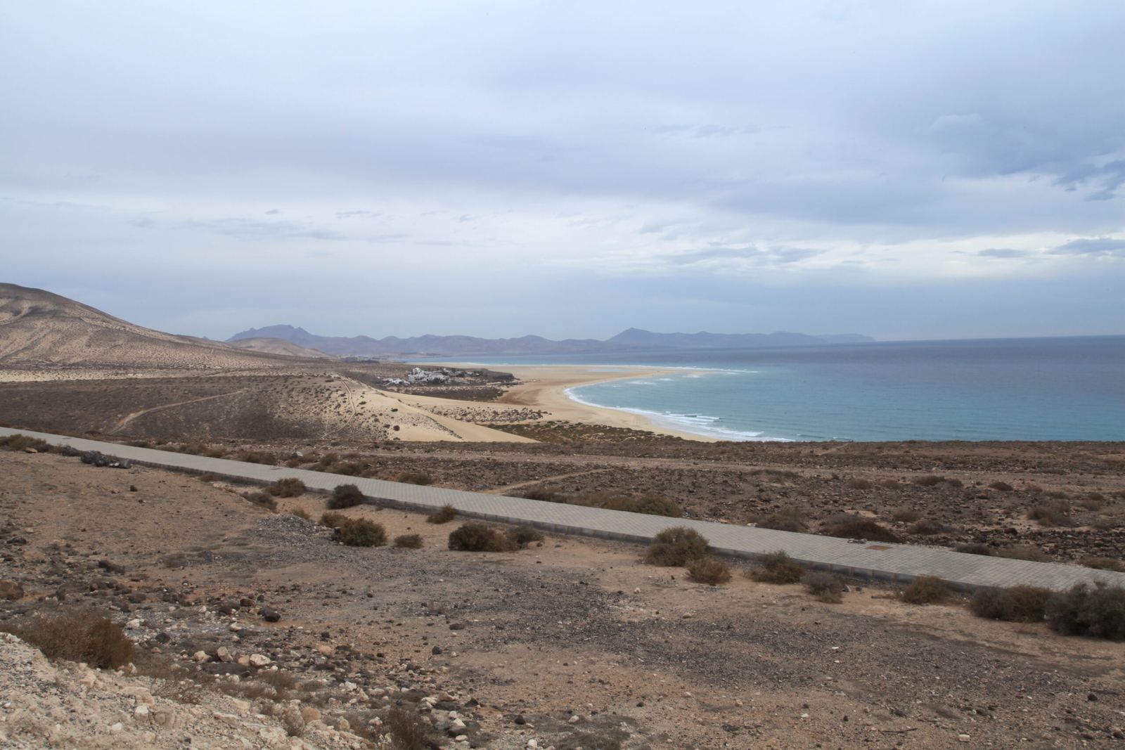 Pájara Fuerteventura, lagunas turquesas de la Playa de Sotavento en Jandía