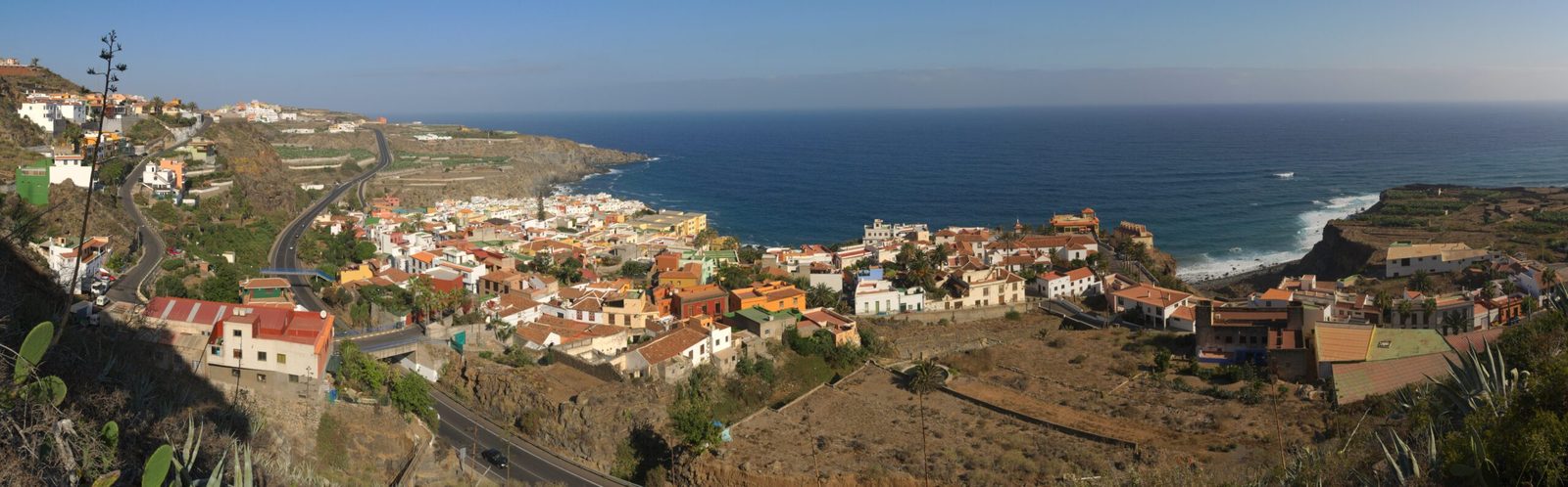 San Juan de la Rambla Projection: Cylindrical (1) FOV: 164 x 77 Ev: 14.57 San Juan de la Rambla Tenerife, panoramic view of the municipality from the Mirador de El Mazapé