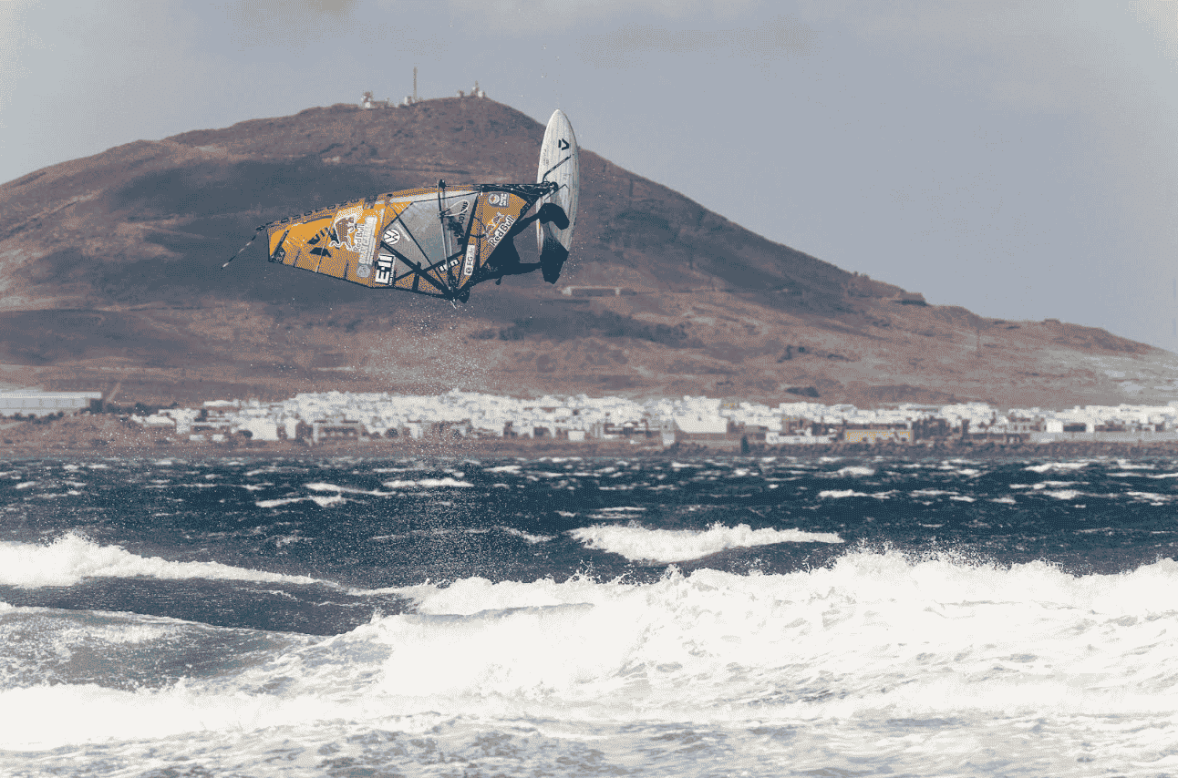 Pozo Izquierdo en Santa Lucía de Tirajana, Gran Canaria, capital del windsurf
